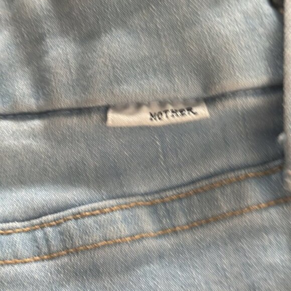 Mother 27 Light Wash Looker Ankle Fray Jeans - Picture 9 of 14